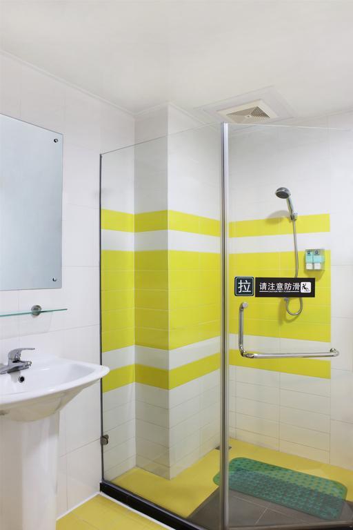 7Days Inn Guilin Railway Station Δωμάτιο φωτογραφία