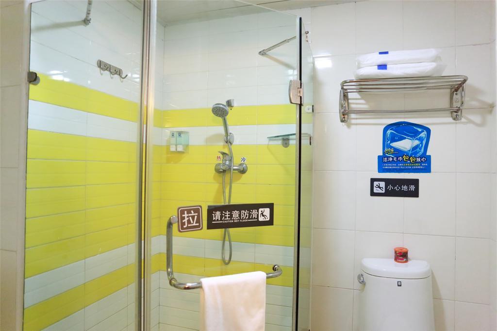 7Days Inn Guilin Railway Station Δωμάτιο φωτογραφία