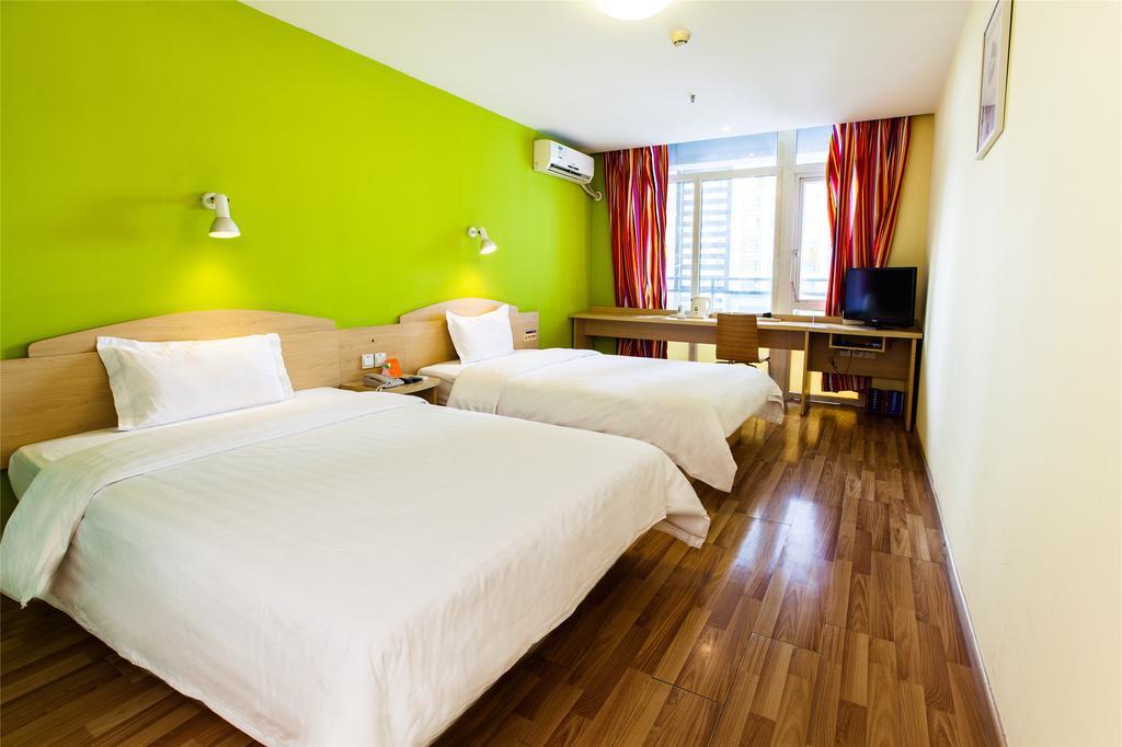7Days Inn Guilin Railway Station Δωμάτιο φωτογραφία