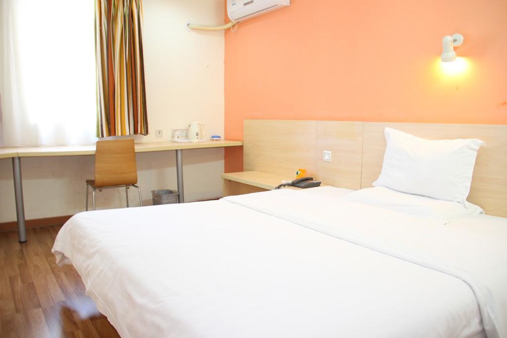 7Days Inn Guilin Railway Station Εξωτερικό φωτογραφία