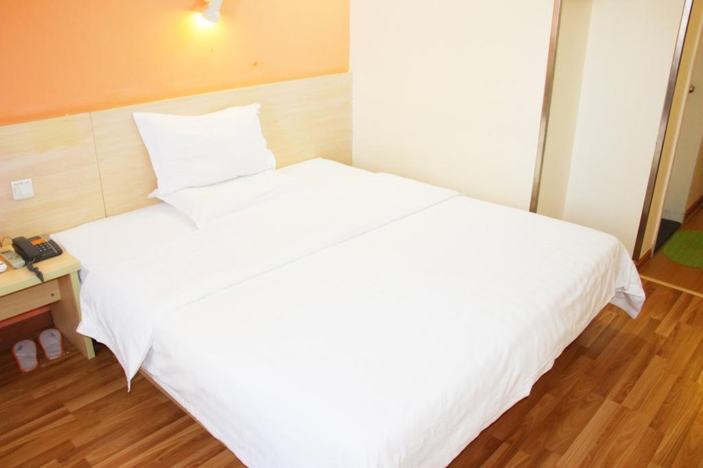 7Days Inn Guilin Railway Station Εξωτερικό φωτογραφία